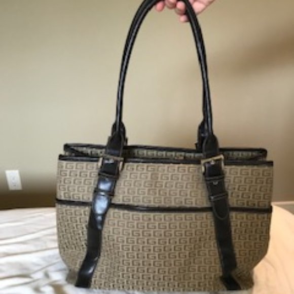 Beautiful, hardly used Tan bag - Picture 4 of 4